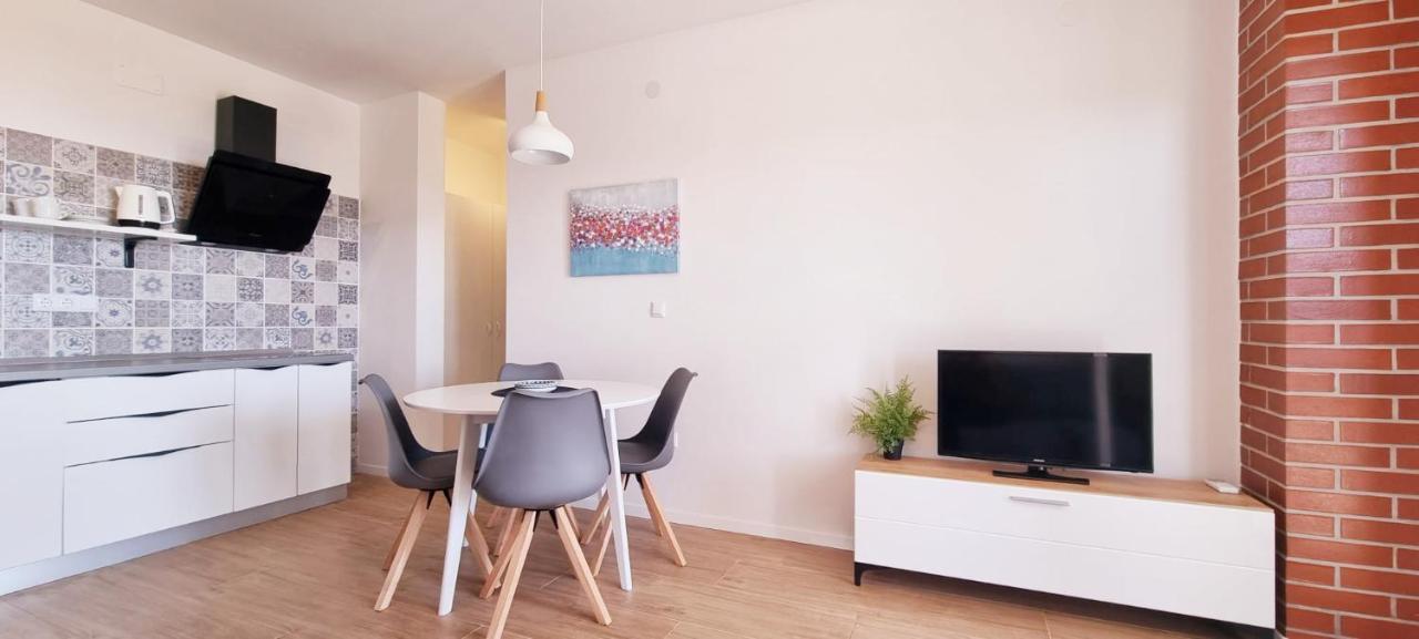 Apartments Luma ฮวาร์ ภายนอก รูปภาพ